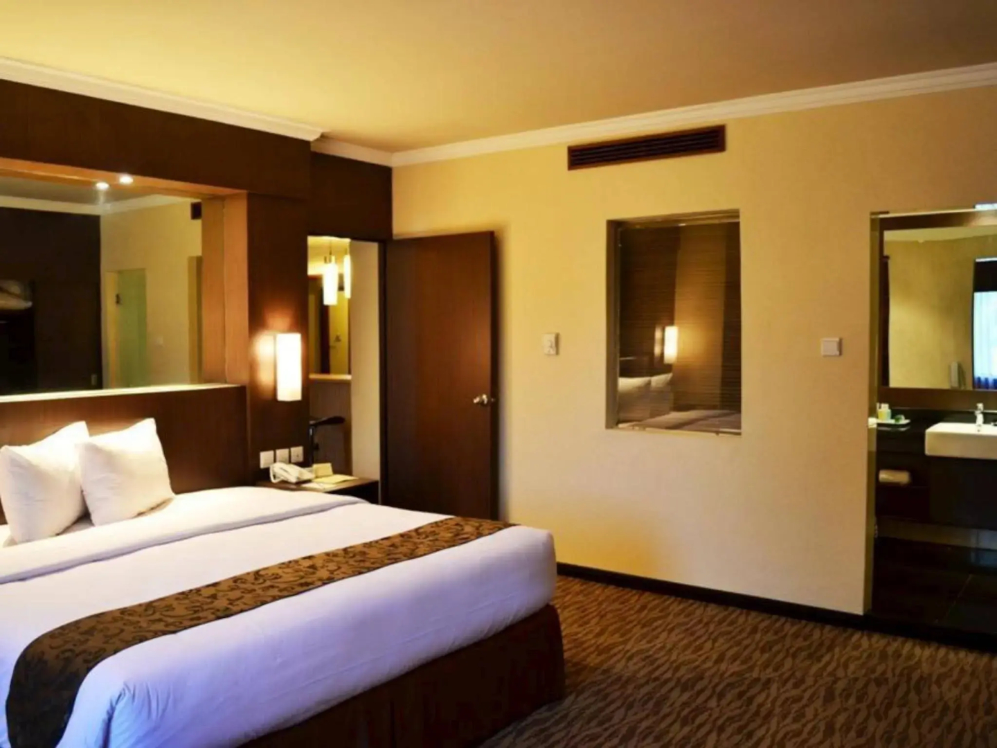 Le Polonia Hotel & Convention Medan