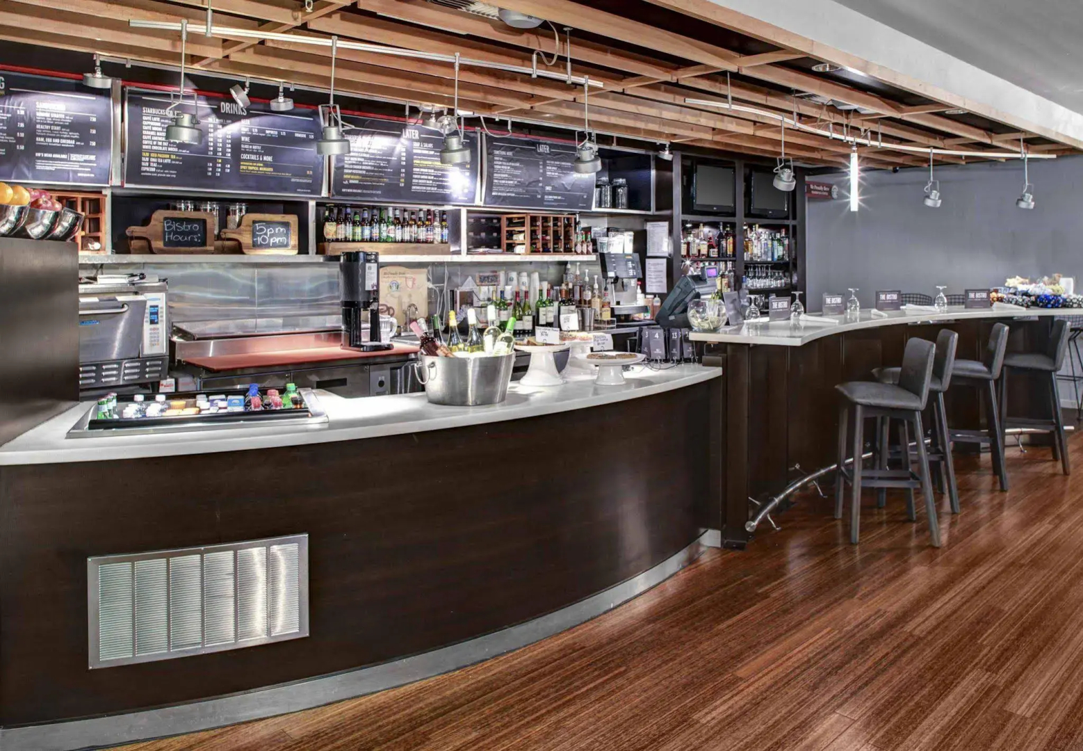 Courtyard by Marriott Richmond North