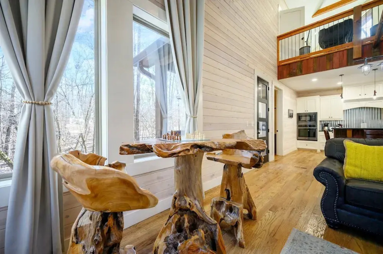 Stardust Hollow Cabin for 14