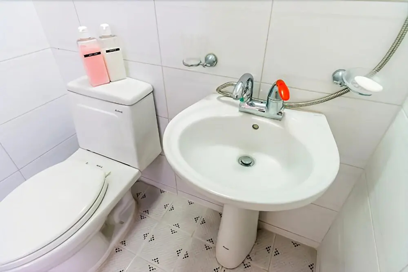 Anmyeondo Mintne Pension