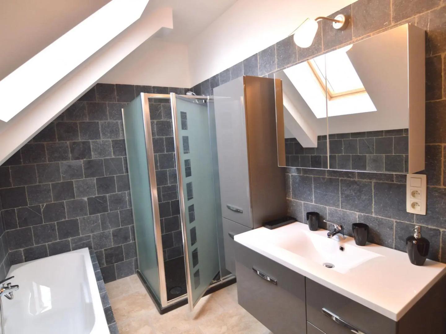 Modern Holiday Home in Senzeille with Garden