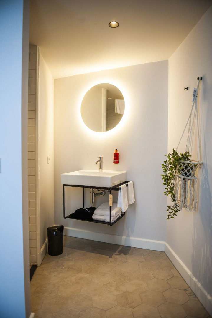 FINCH Boutique Hotel