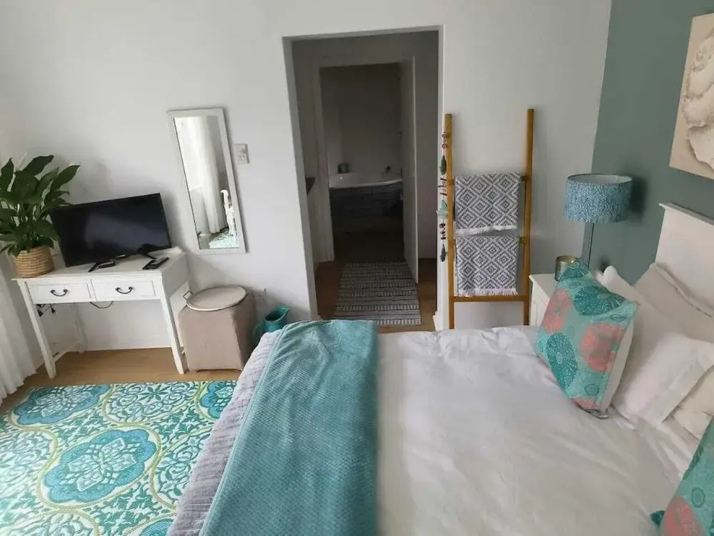 African Breeze Guest House