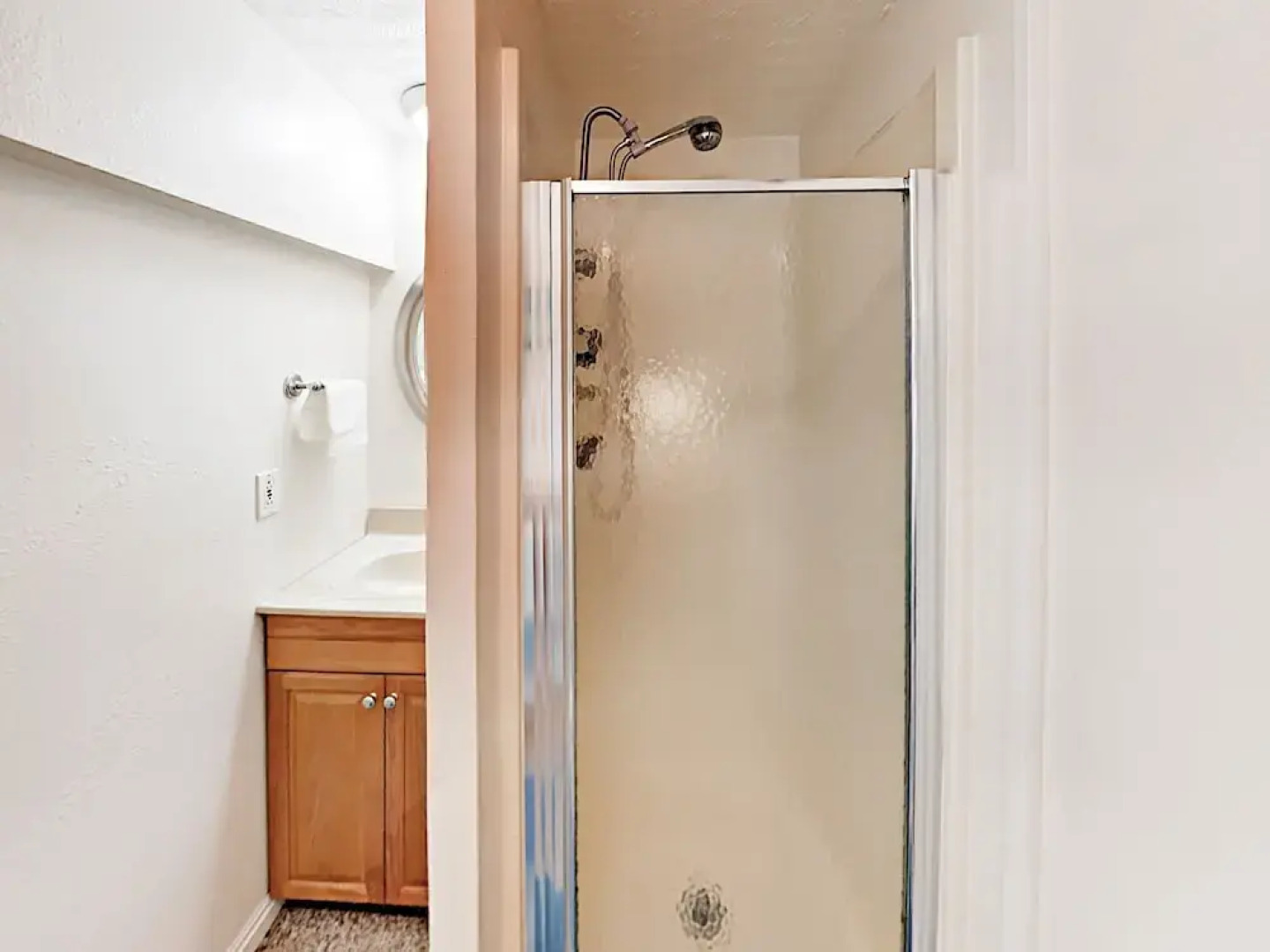 Cottonwood Heights Home 3 Bedrooms 3 Bathrooms Home