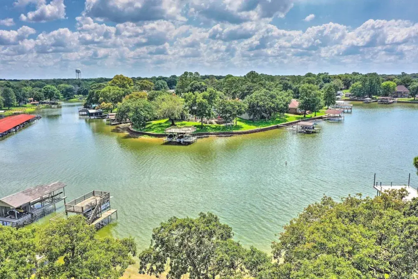On-site Boat Launch: Gun Barrel City Lake House