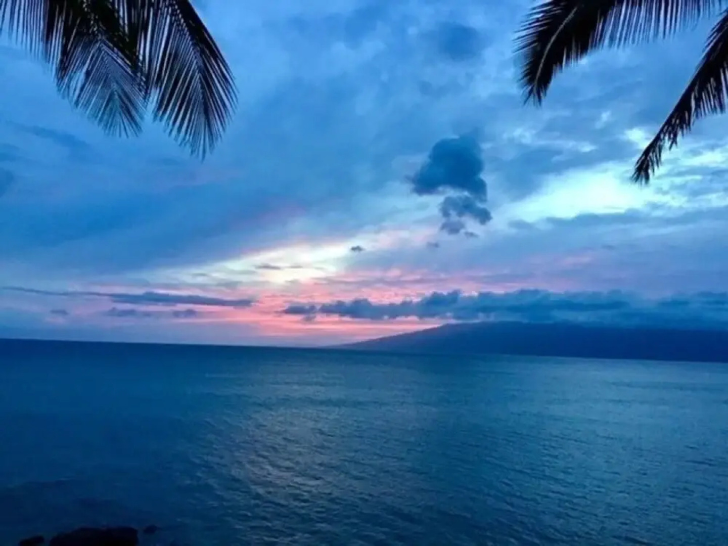 Noelani 401 OF 1 Bedroom, 2 Bath Condo by Redawning