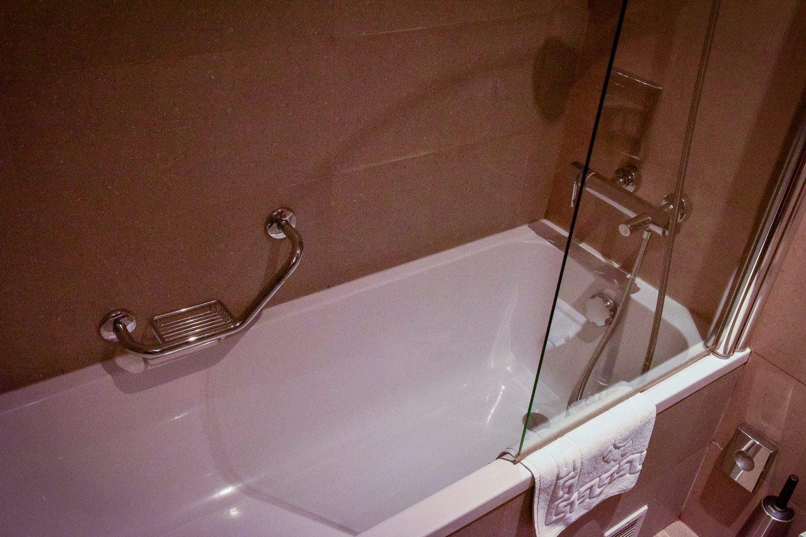 Iaki Hotel