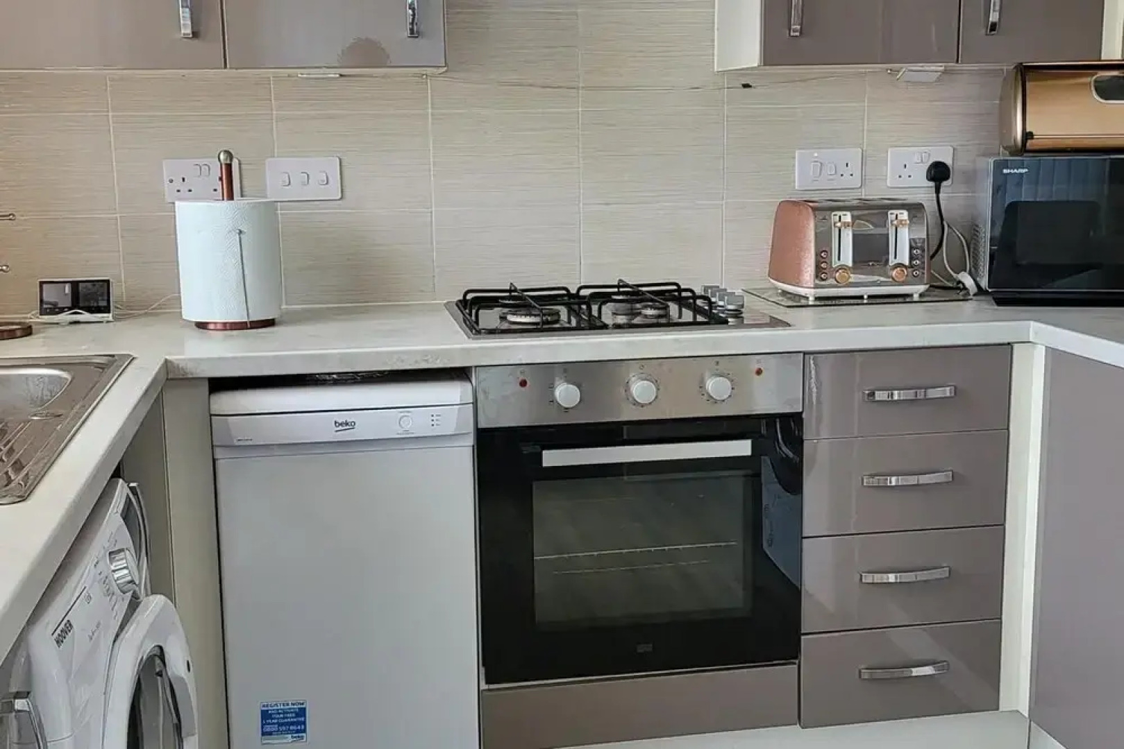 Bolton-2bedroom-2bathroom-parking