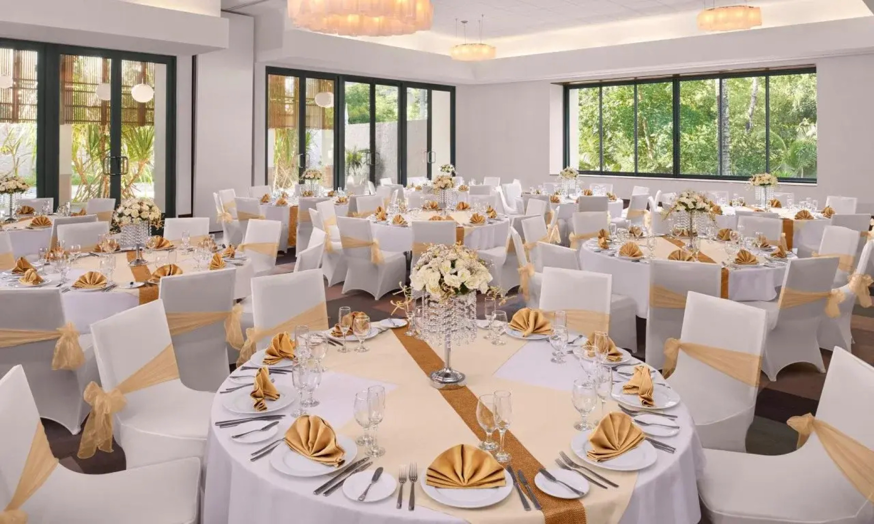 Avani+ Barbarons Seychelles