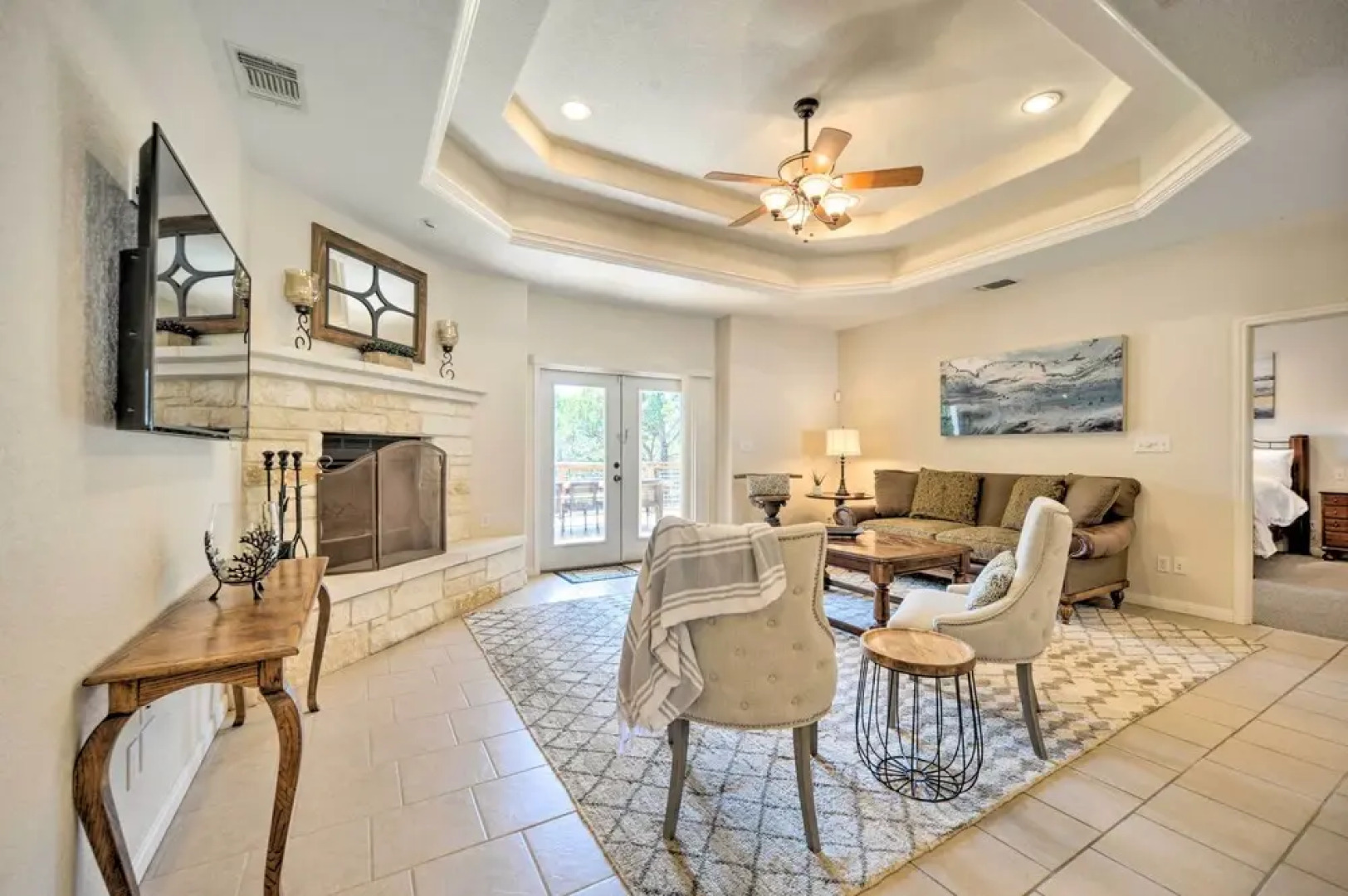 Luxe Canyon Home: Decks, Hot Tub + Lake Views