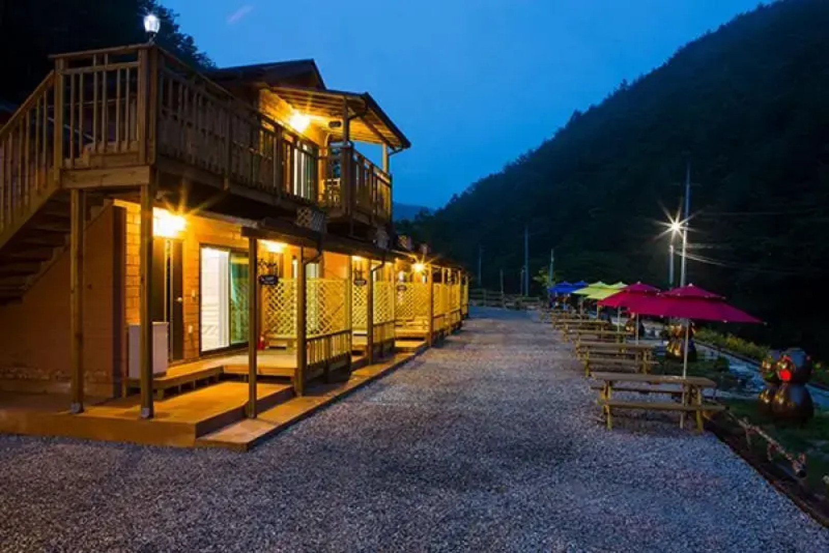 Jeongseon Firefly Red Clay pension