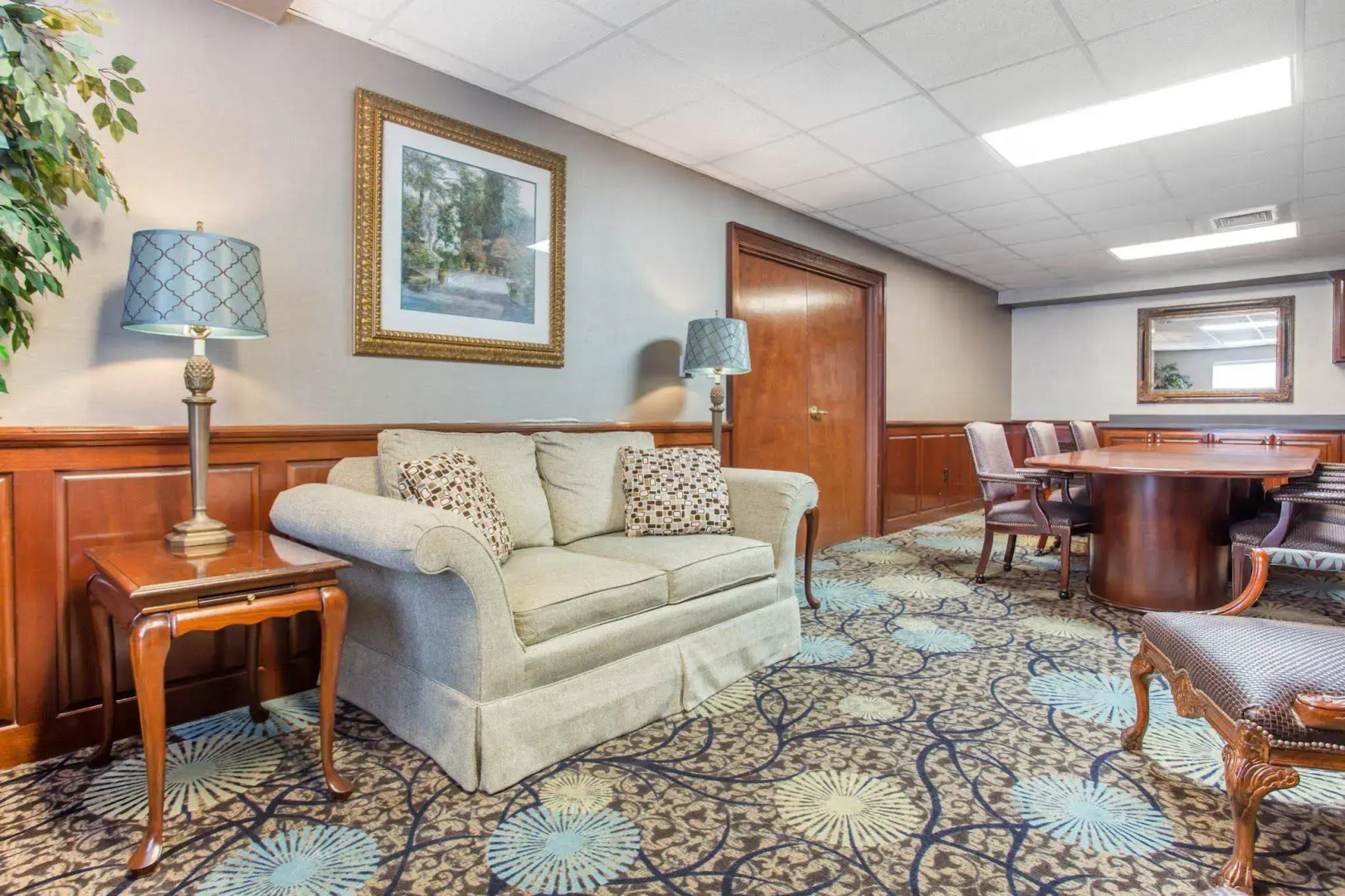 Comfort Inn & Suites Patriots Point