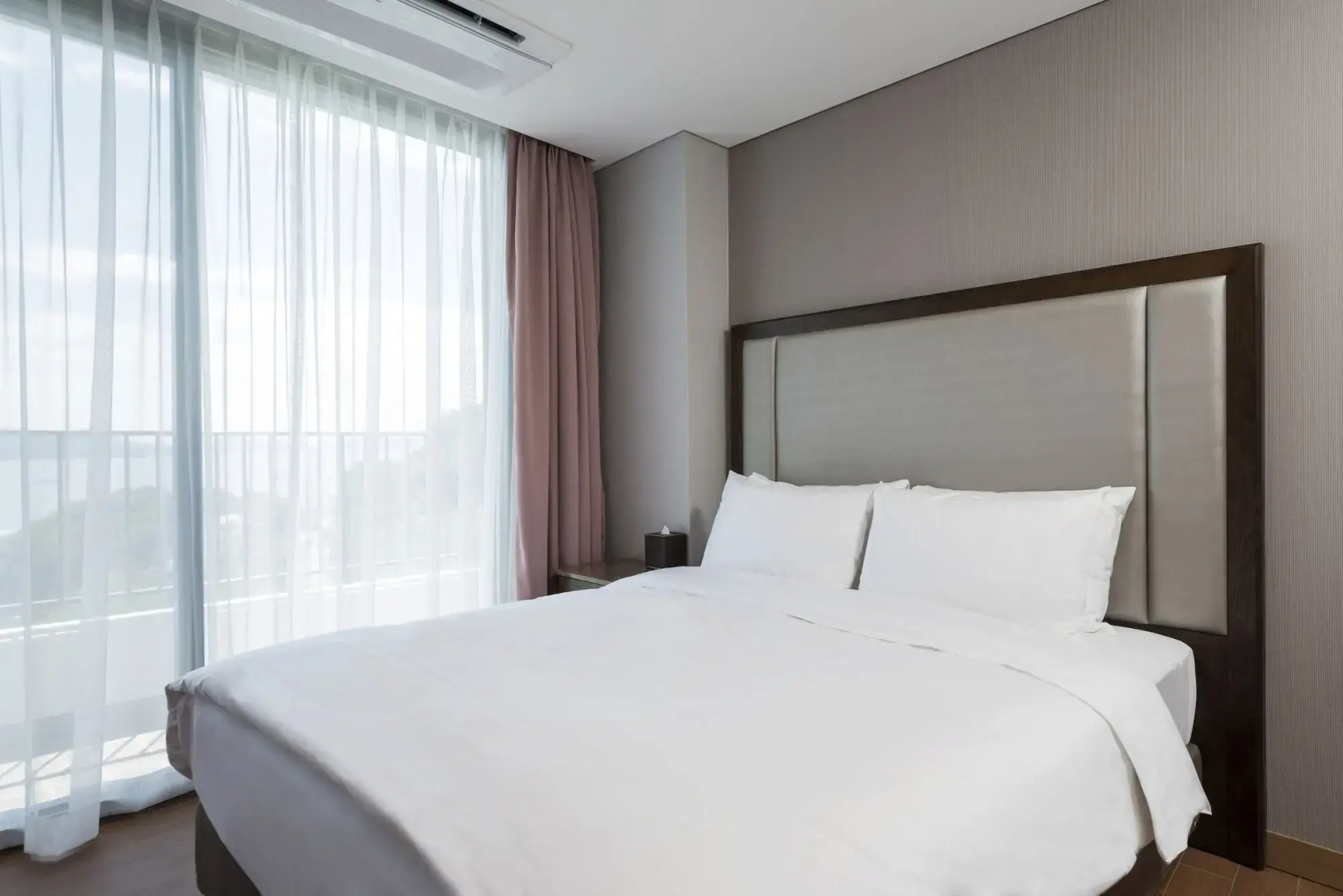 Stanford Hotel & Resort Tongyeong