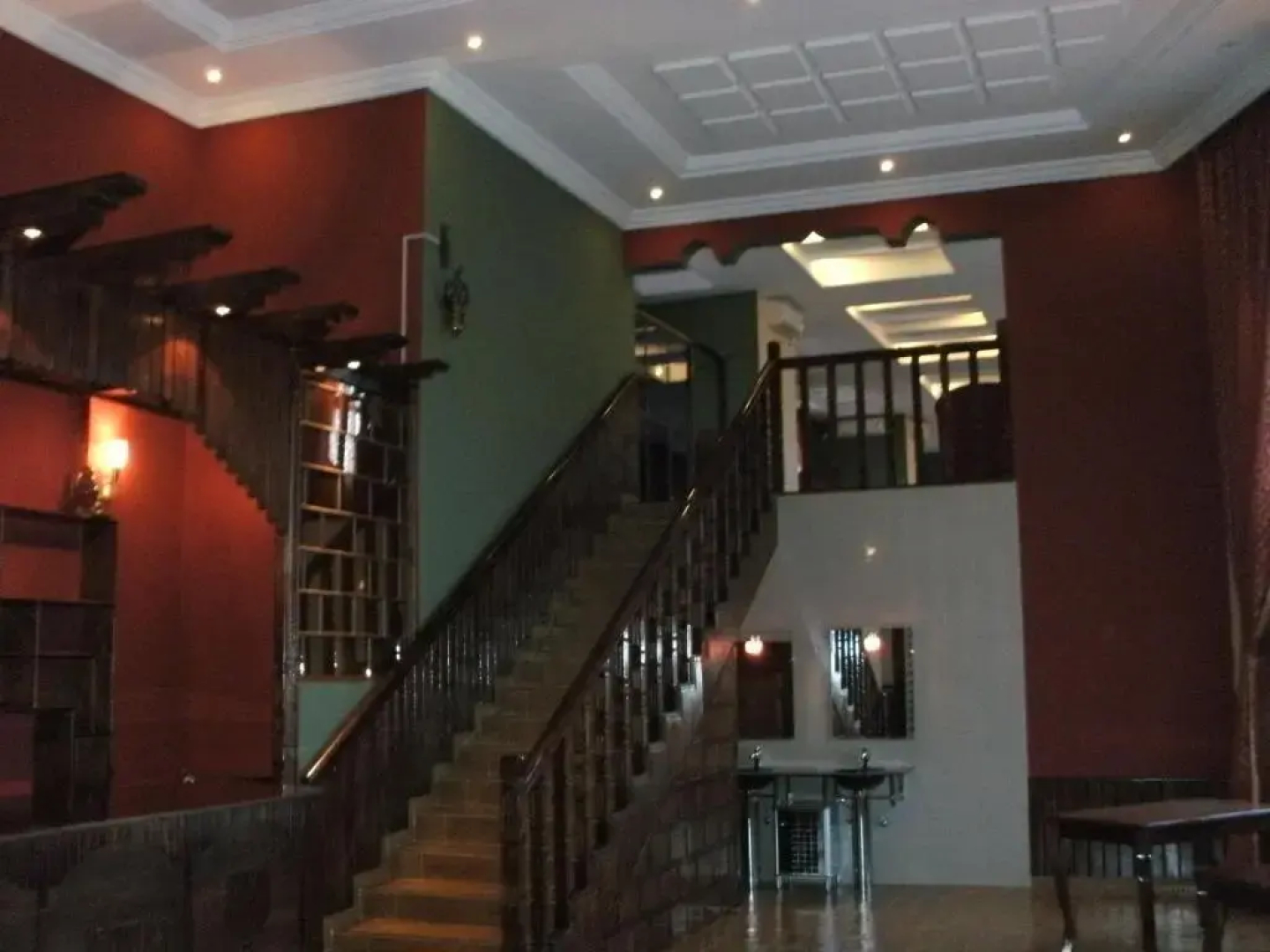 Almeswari Suites