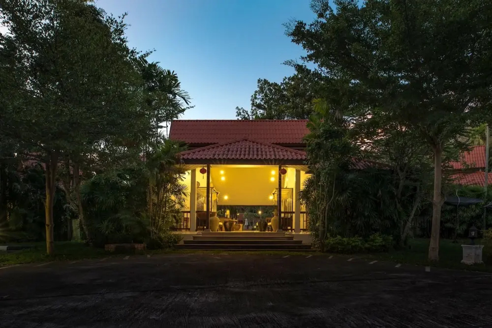 Dasein Chalong Bay Hotel