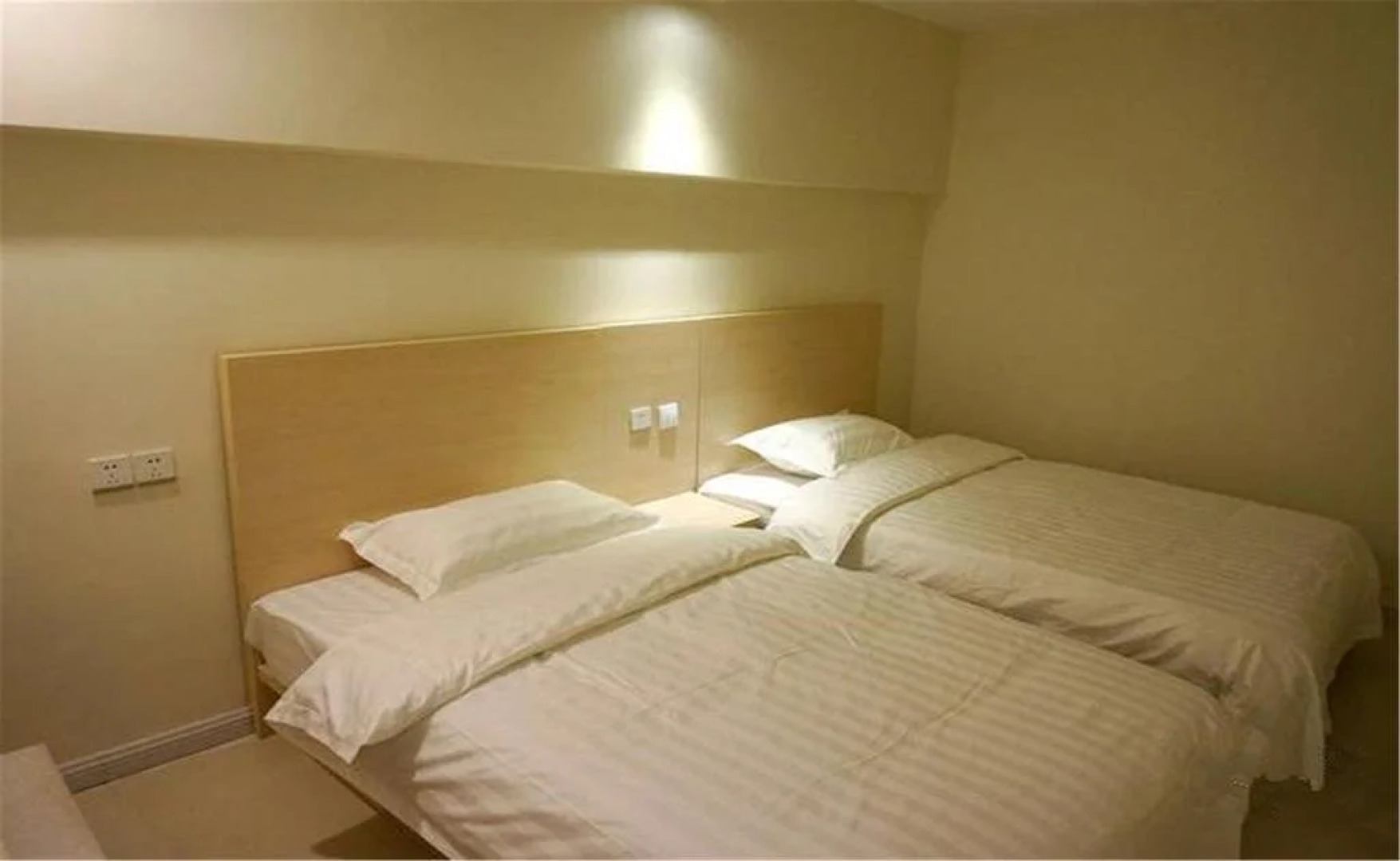 Shangcheng Express Hotel