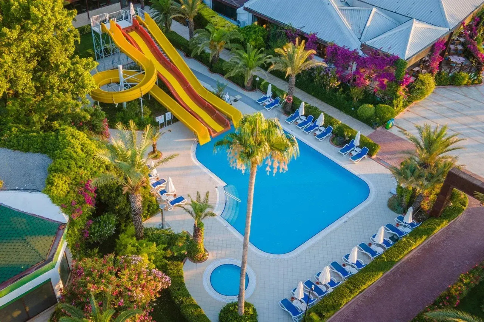 Отель Emelda Sun Club