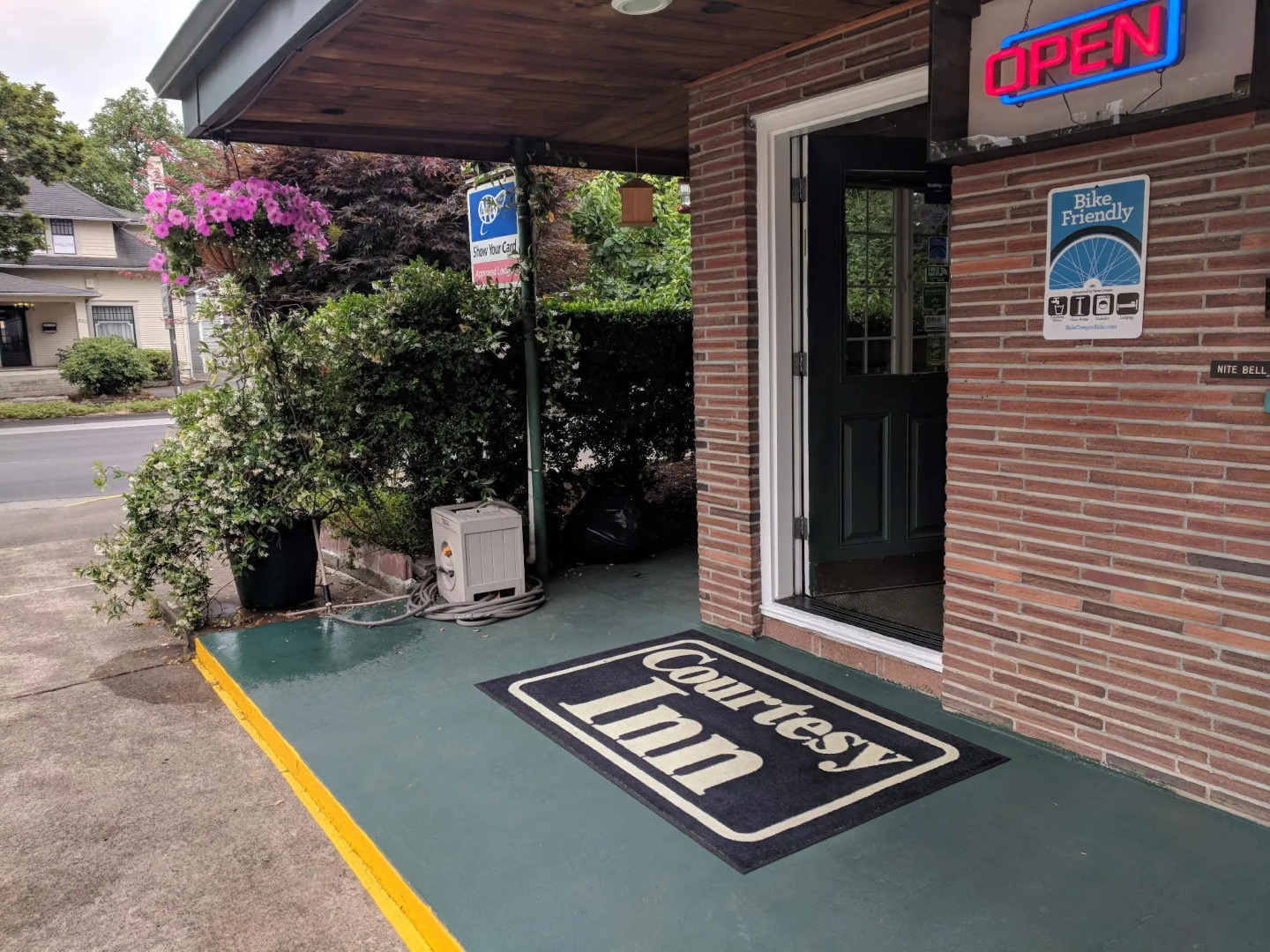 Courtesy Inn Eugene Downtown