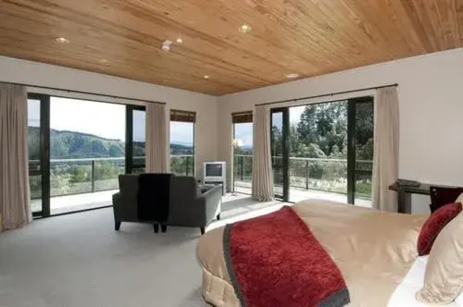 Ridge Country Retreat