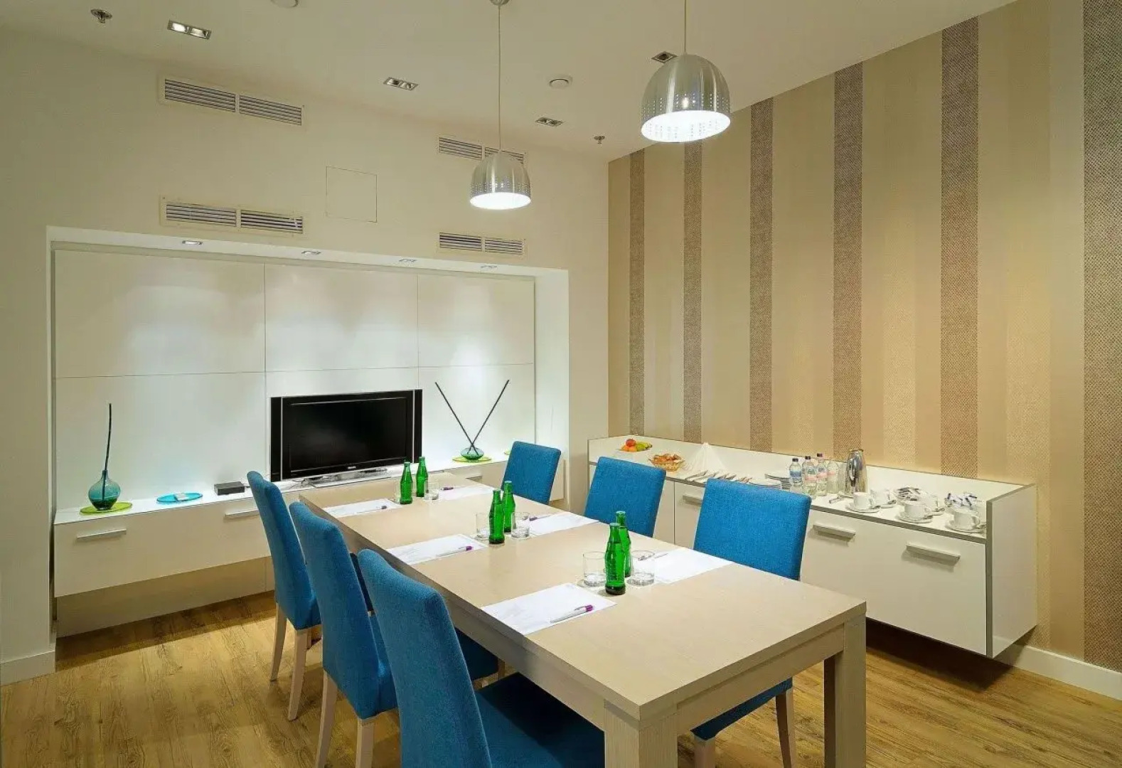 Atrium Fashion Hotel