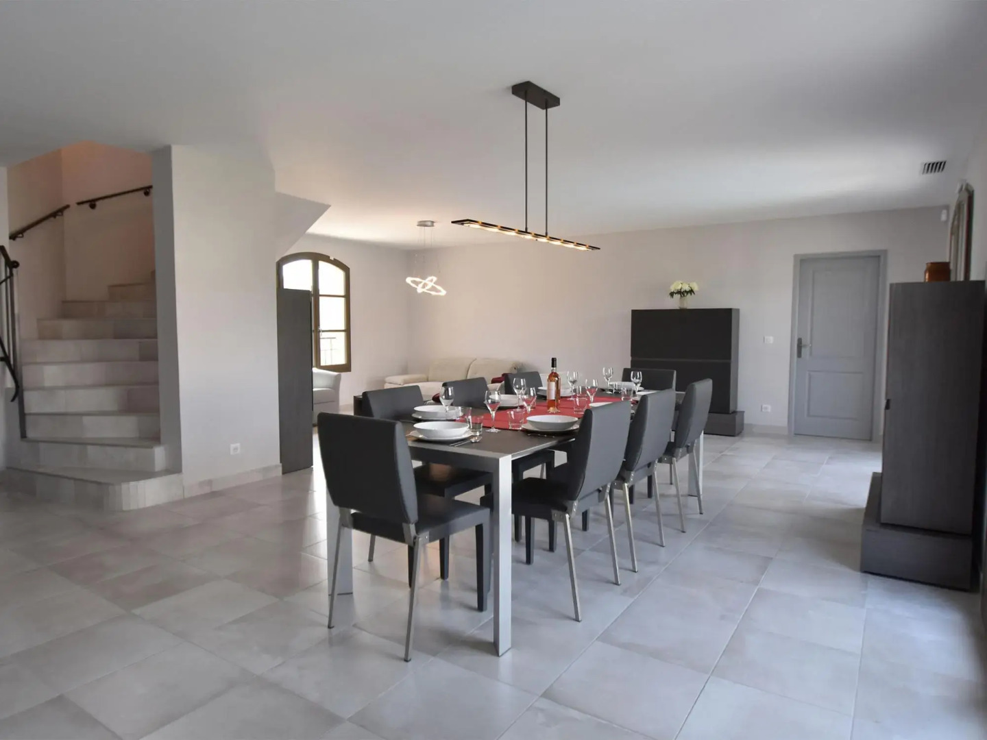 Stunning Villa in Uzès - Garrigues Sainte Eulalie With Pool