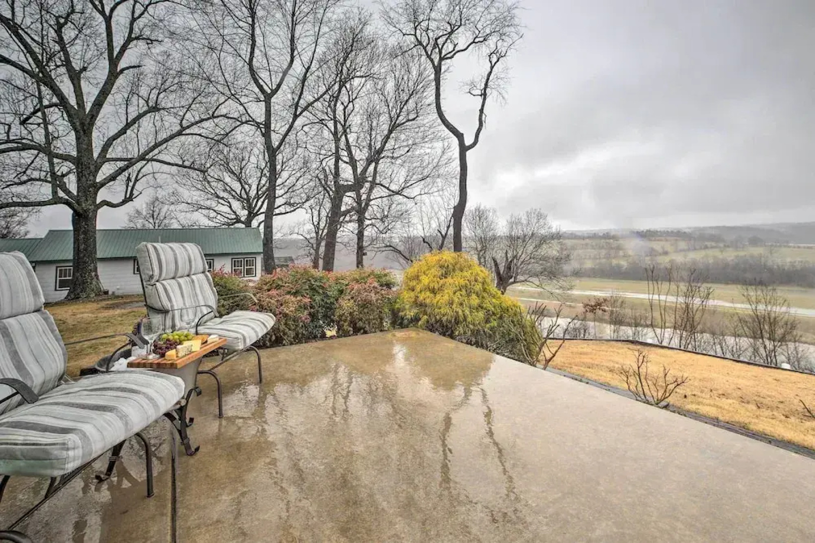 Riverfront Arkansas Retreat Near Fishing & Hiking!