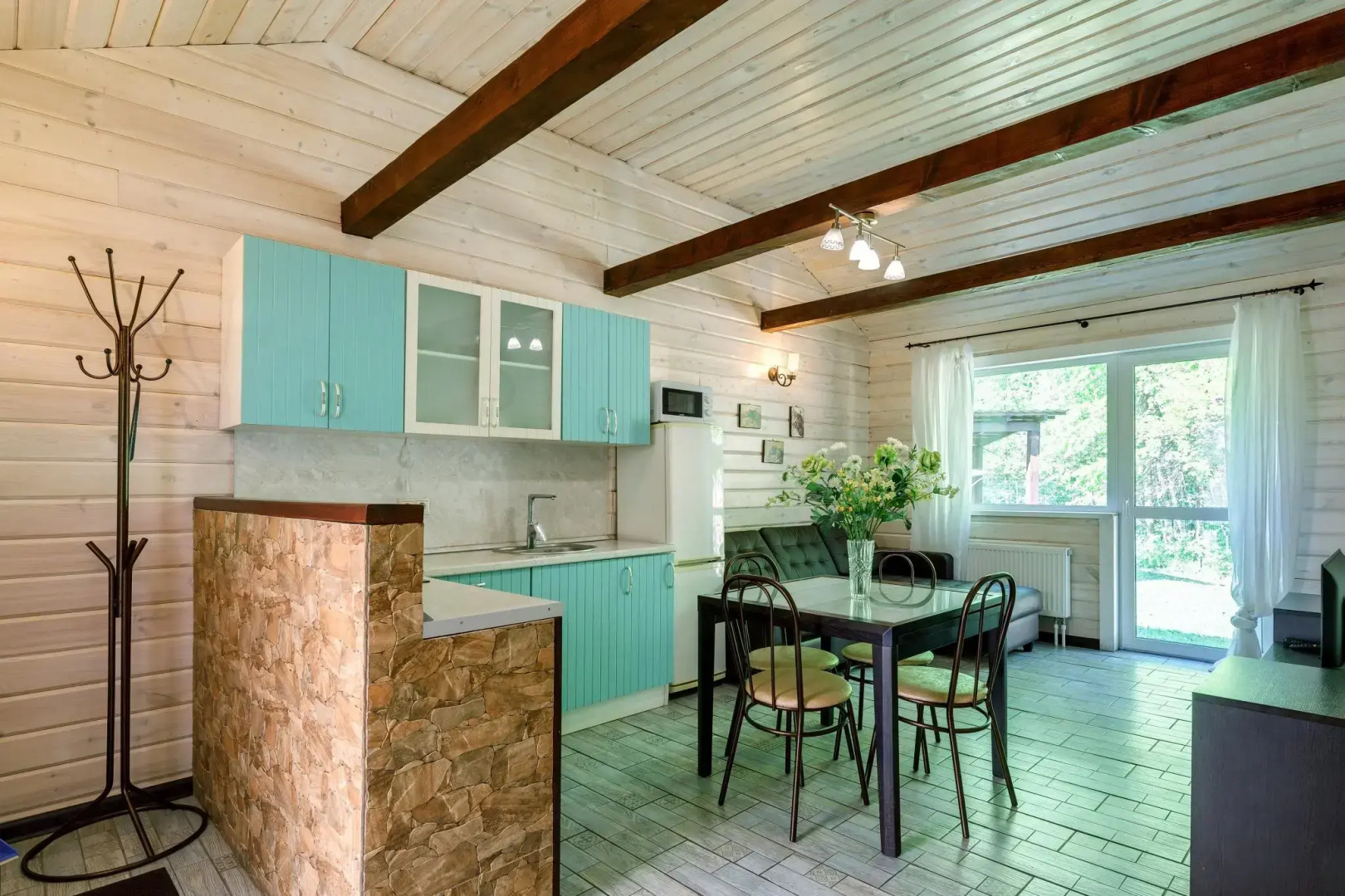 Дом на лесной опушке