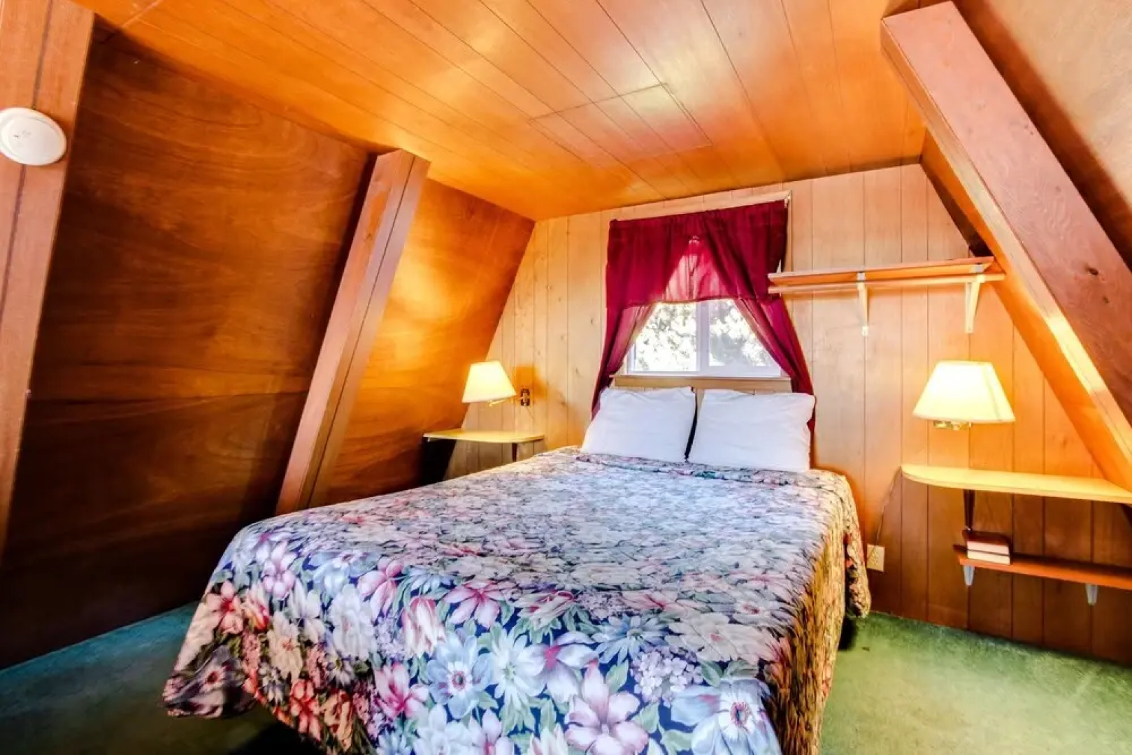 Alpine Chalet 11 Half Loft
