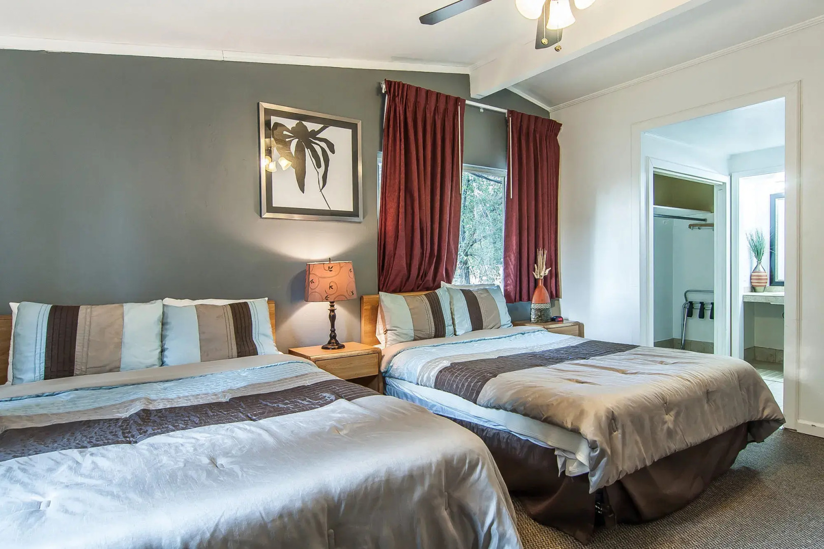 Rodeway Inn & Suites