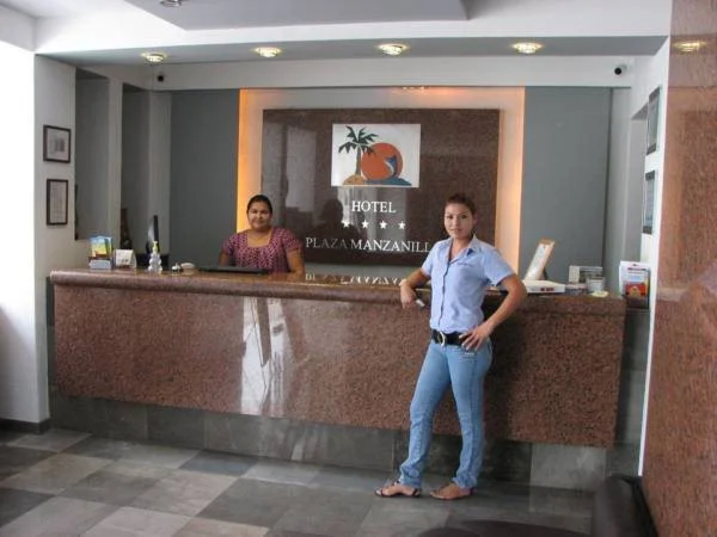 Hotel & Suites Plaza Manzanillo