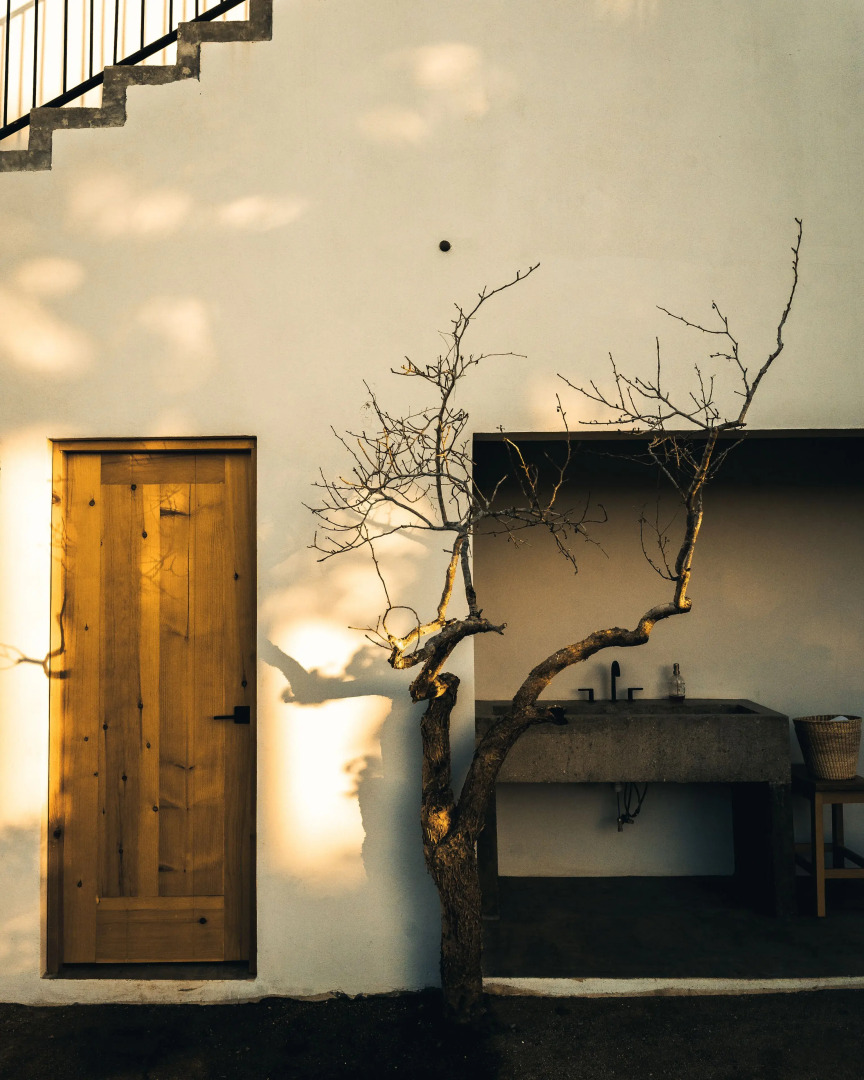 Hotel So Far So Good