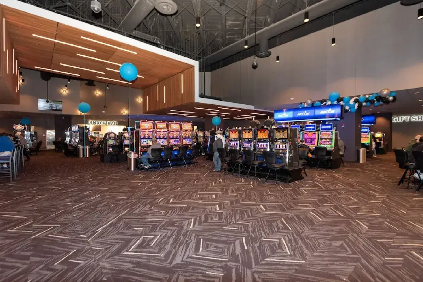 Royal River Casino and Hotel