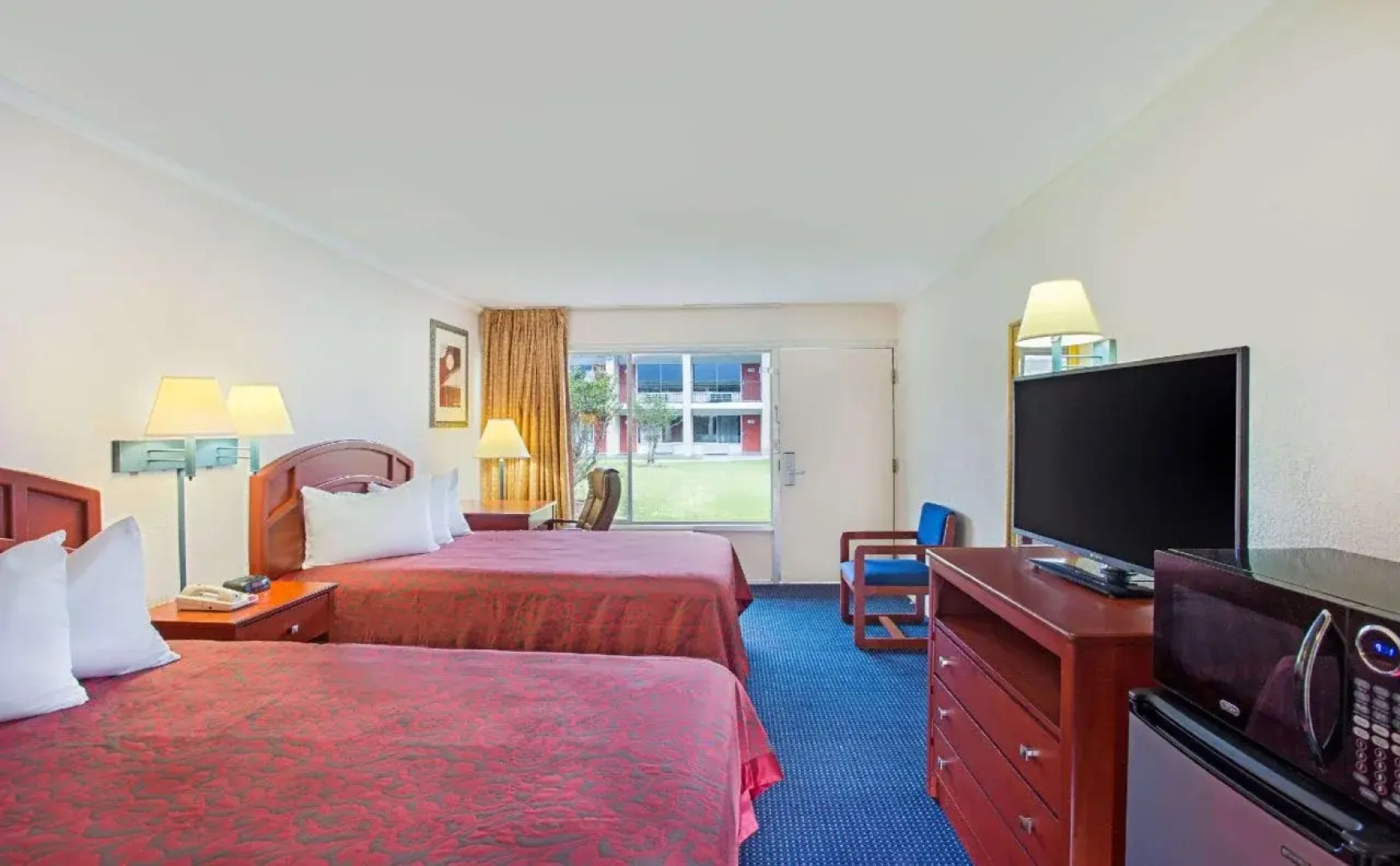 Days Inn Tallahassee-Government Center