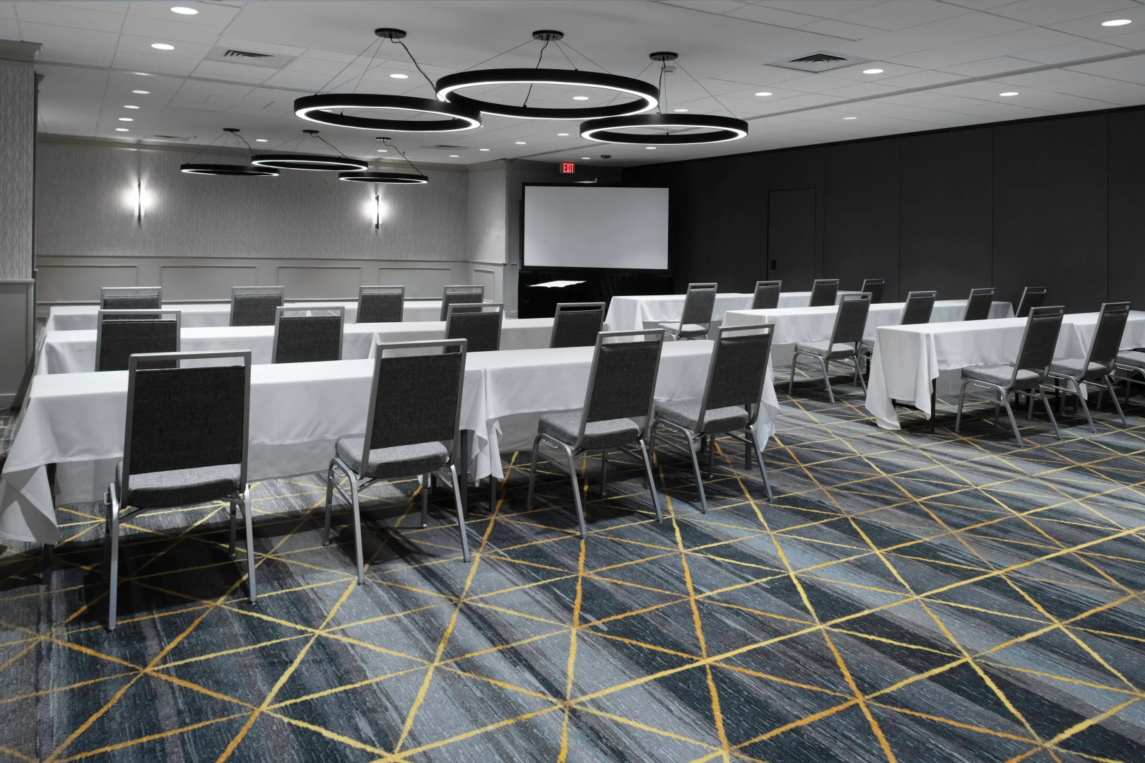 Holiday Inn & Suites Marlborough by IHG