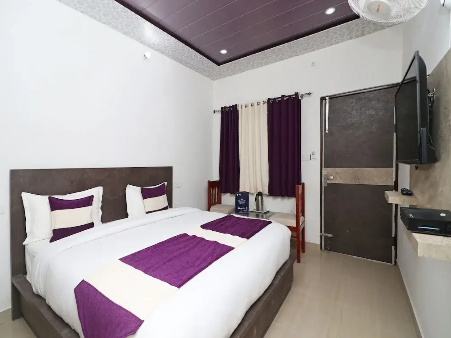 OYO 11876 Rock Resort