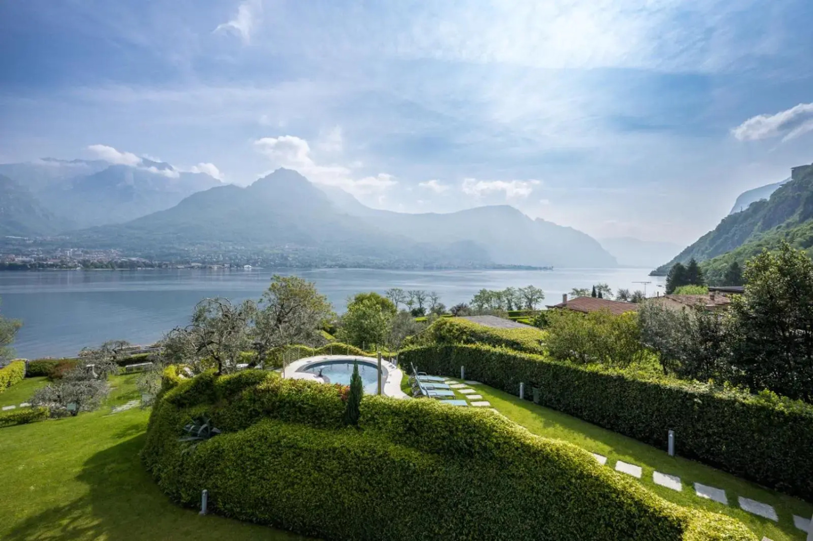 Villa Costanza-Private Seasonal Warm Pool and Sauna- Bellagio Village Residence