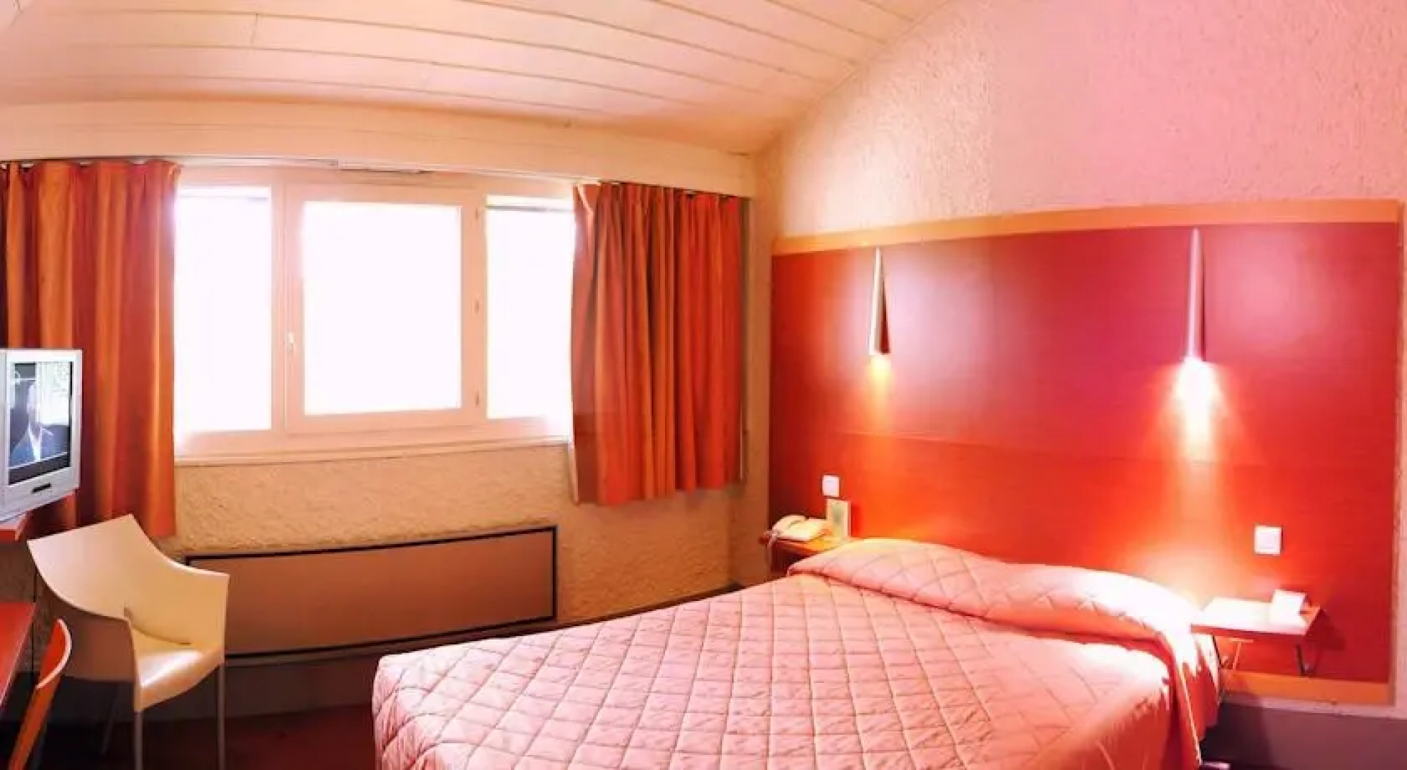 Hotel La Bourbonnaise