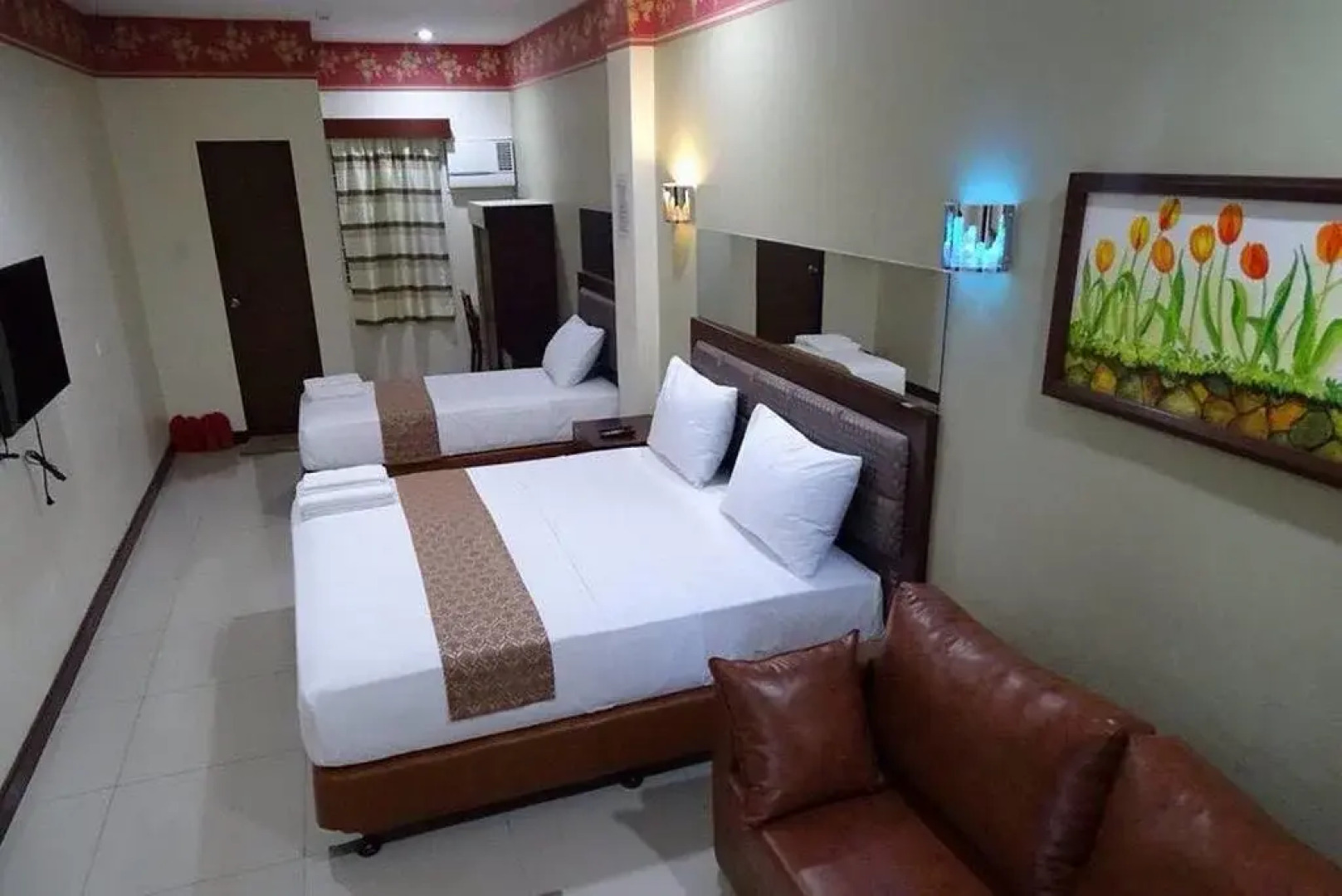 Executive Tulip Apartelle