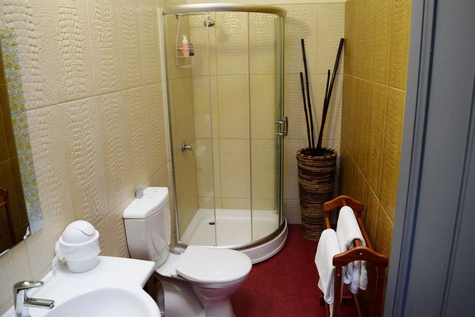 The Albert Guest House and Mills Spa Suites