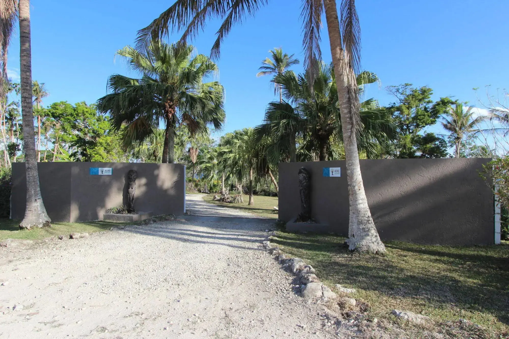 Vila Del Mare Beachfront Resort