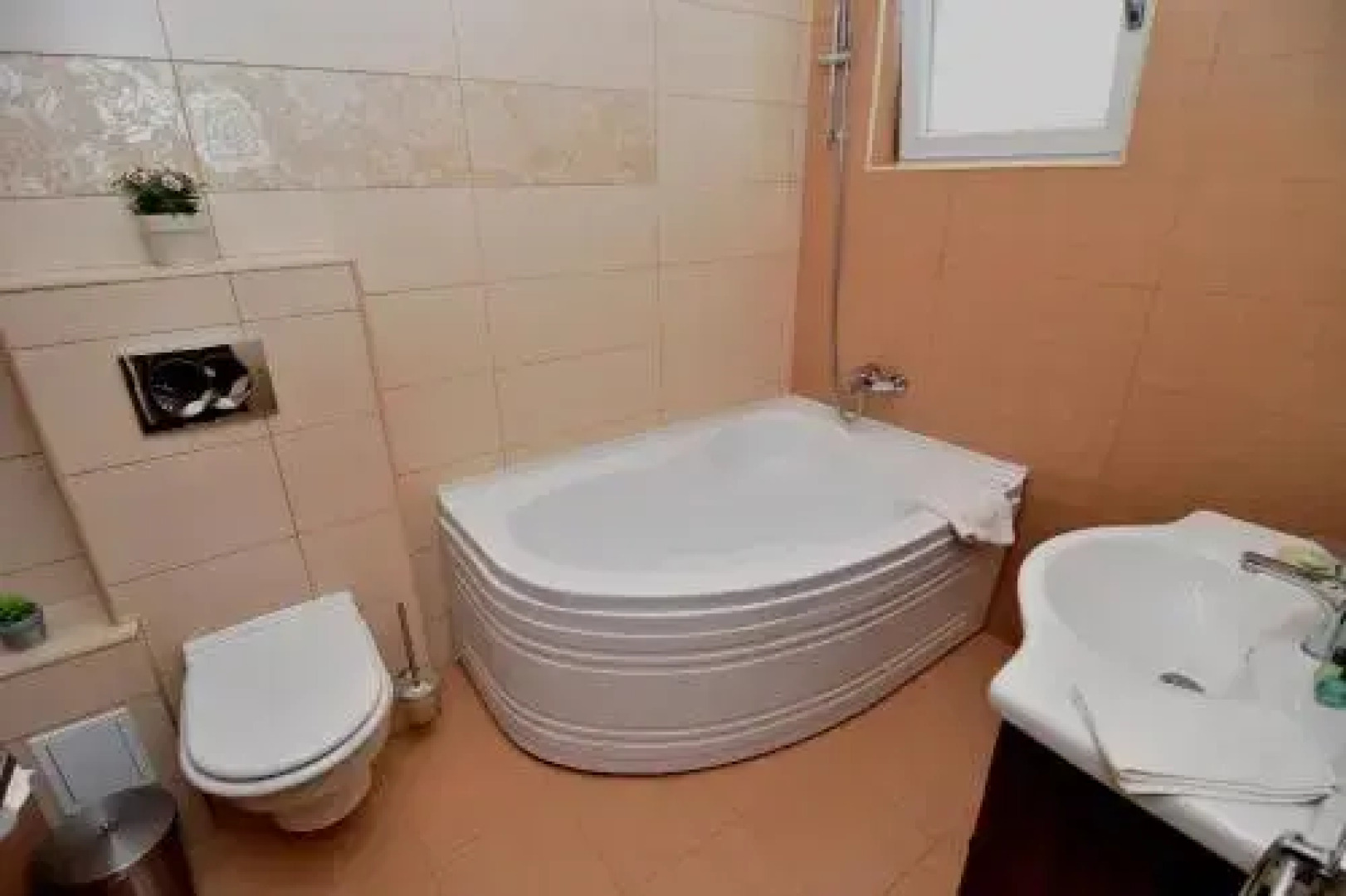 Boutique Vila White Duchess