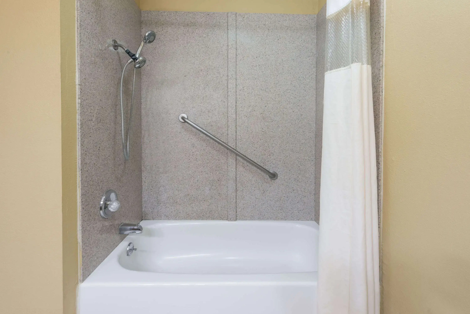 Days Inn by Wyndham Perryville