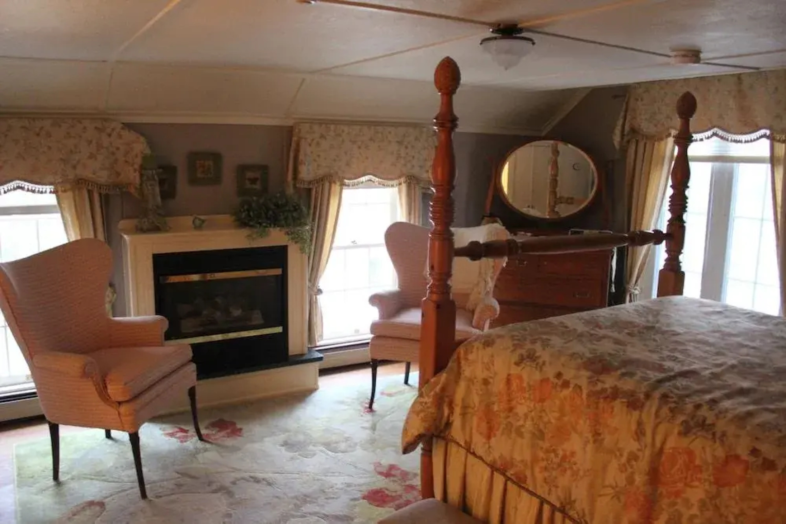 Fox Creek Inn LLC