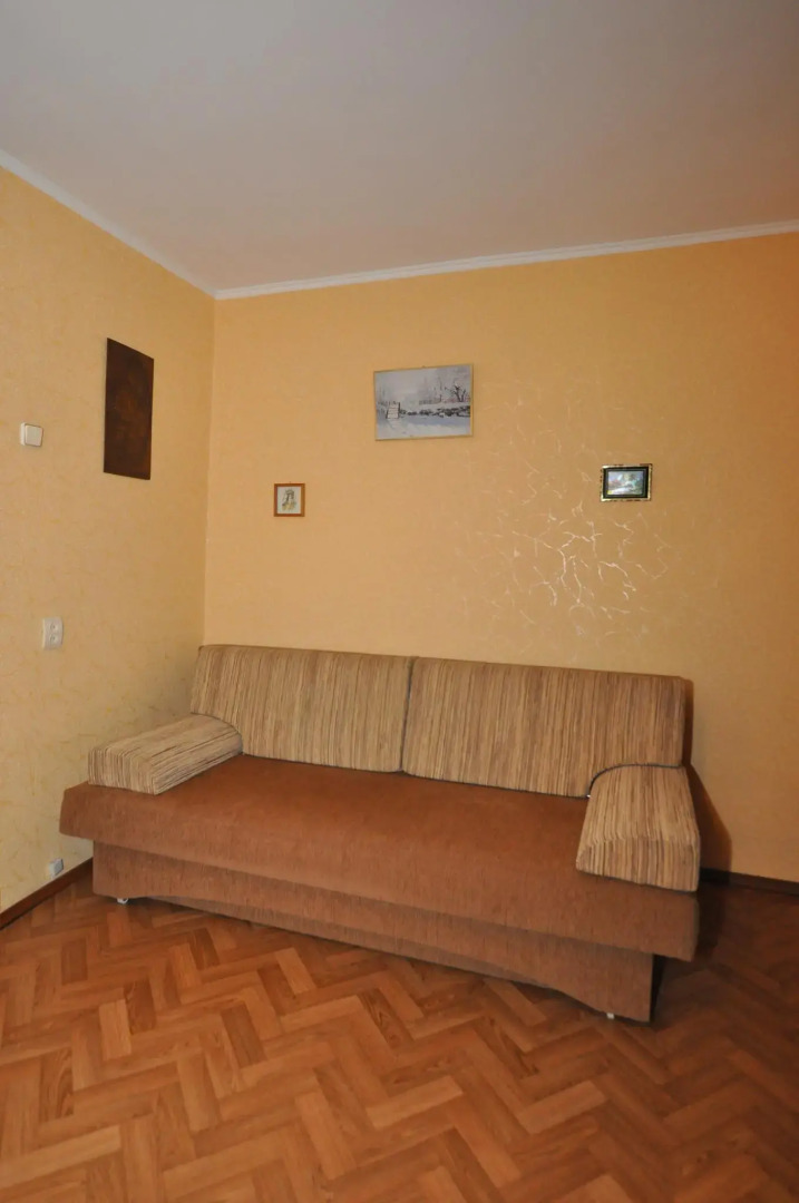 Любава на улице Мезенцева