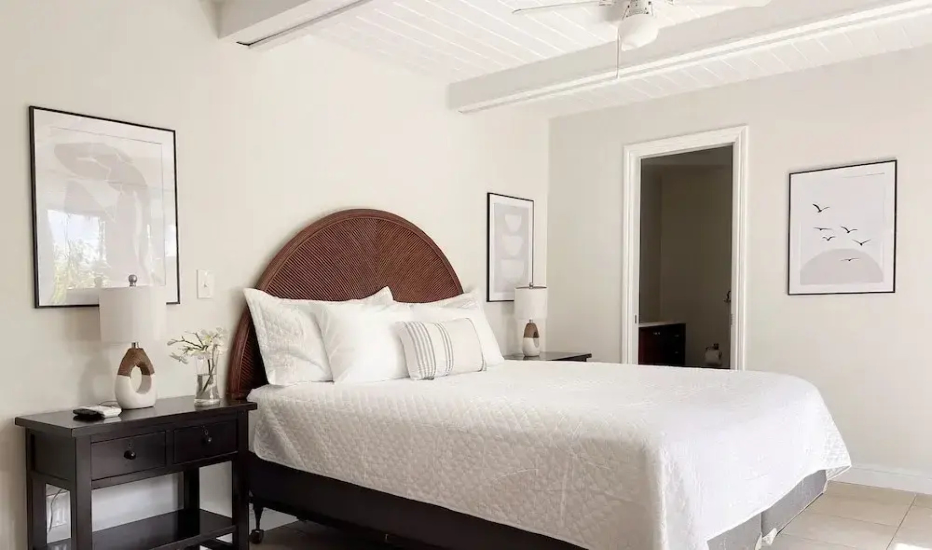 Anahola Aloha Beach House 4 Bedroom Home by RedAwning