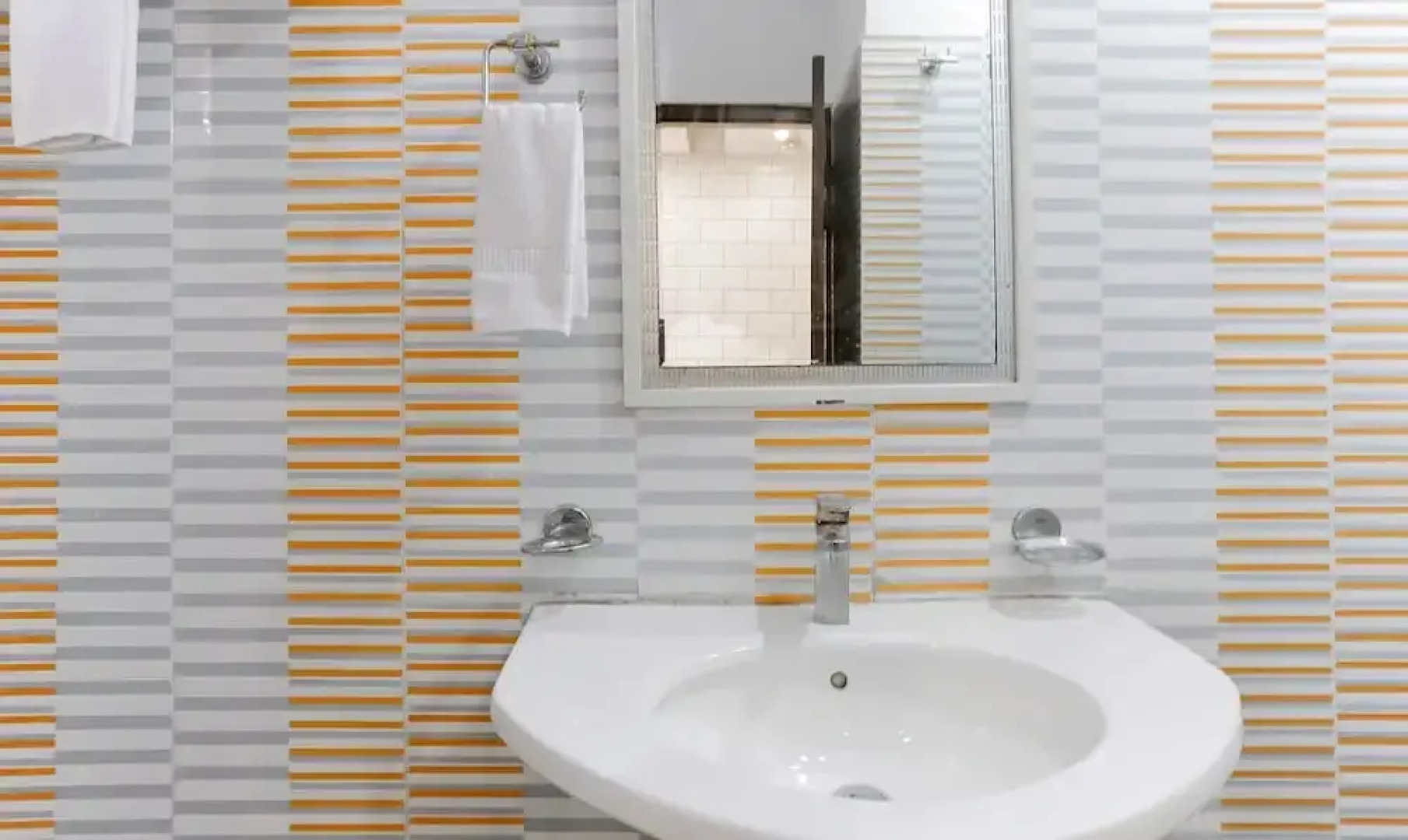 Hotel Highland Inn by Treebo