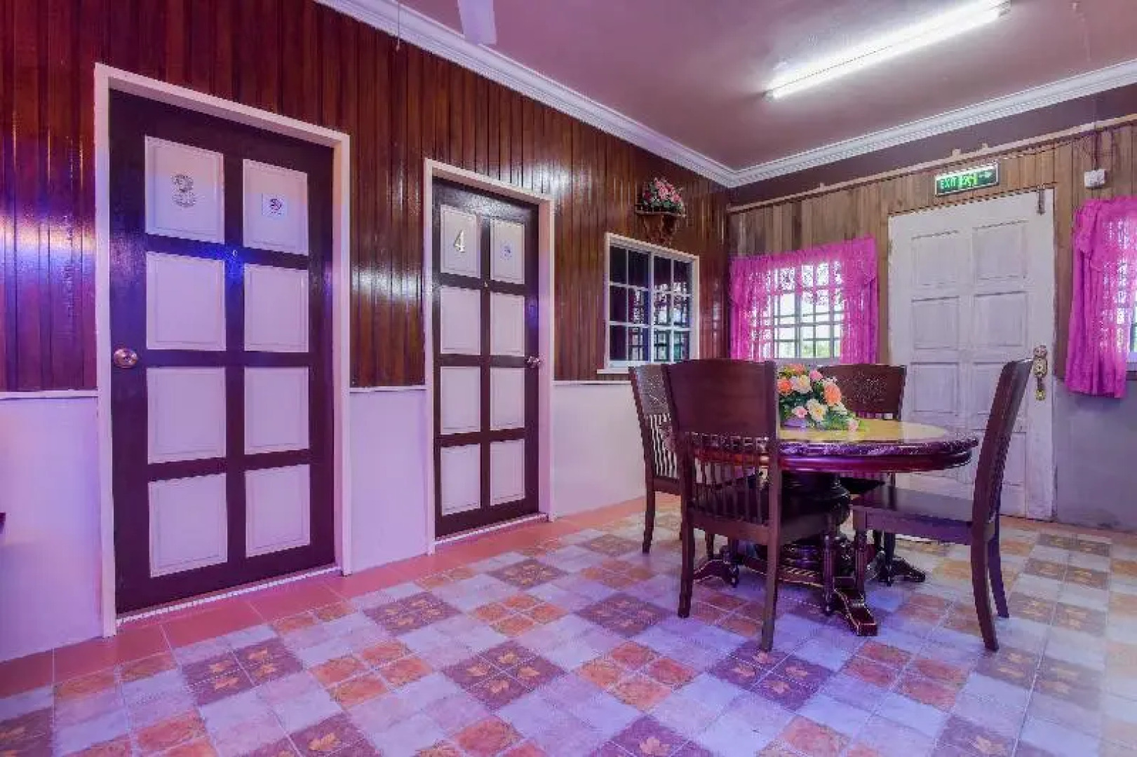 SPOT ON 90142 Bubul Paradise Inn