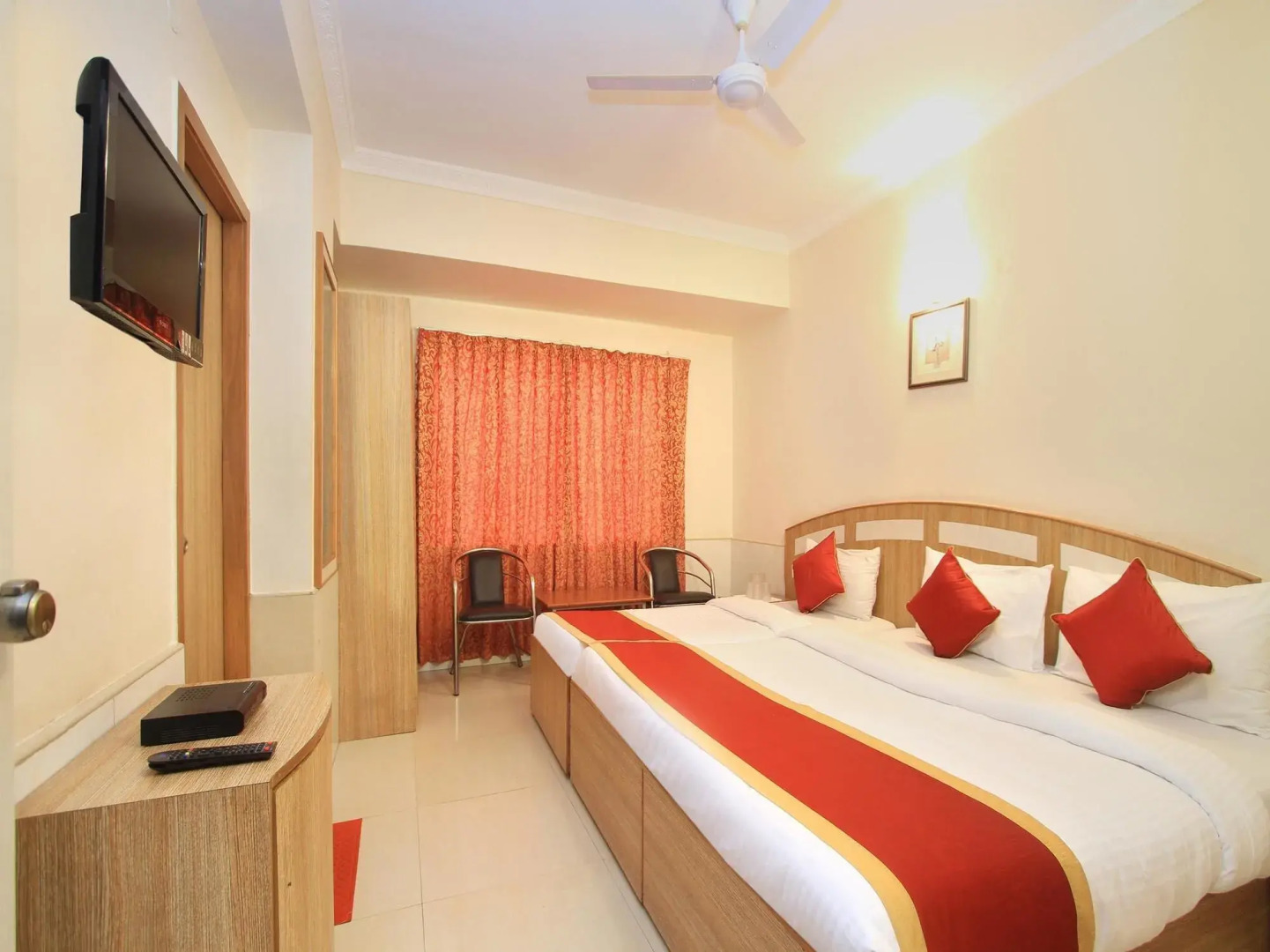 OYO 9633 Hotel Srinidhi Residency