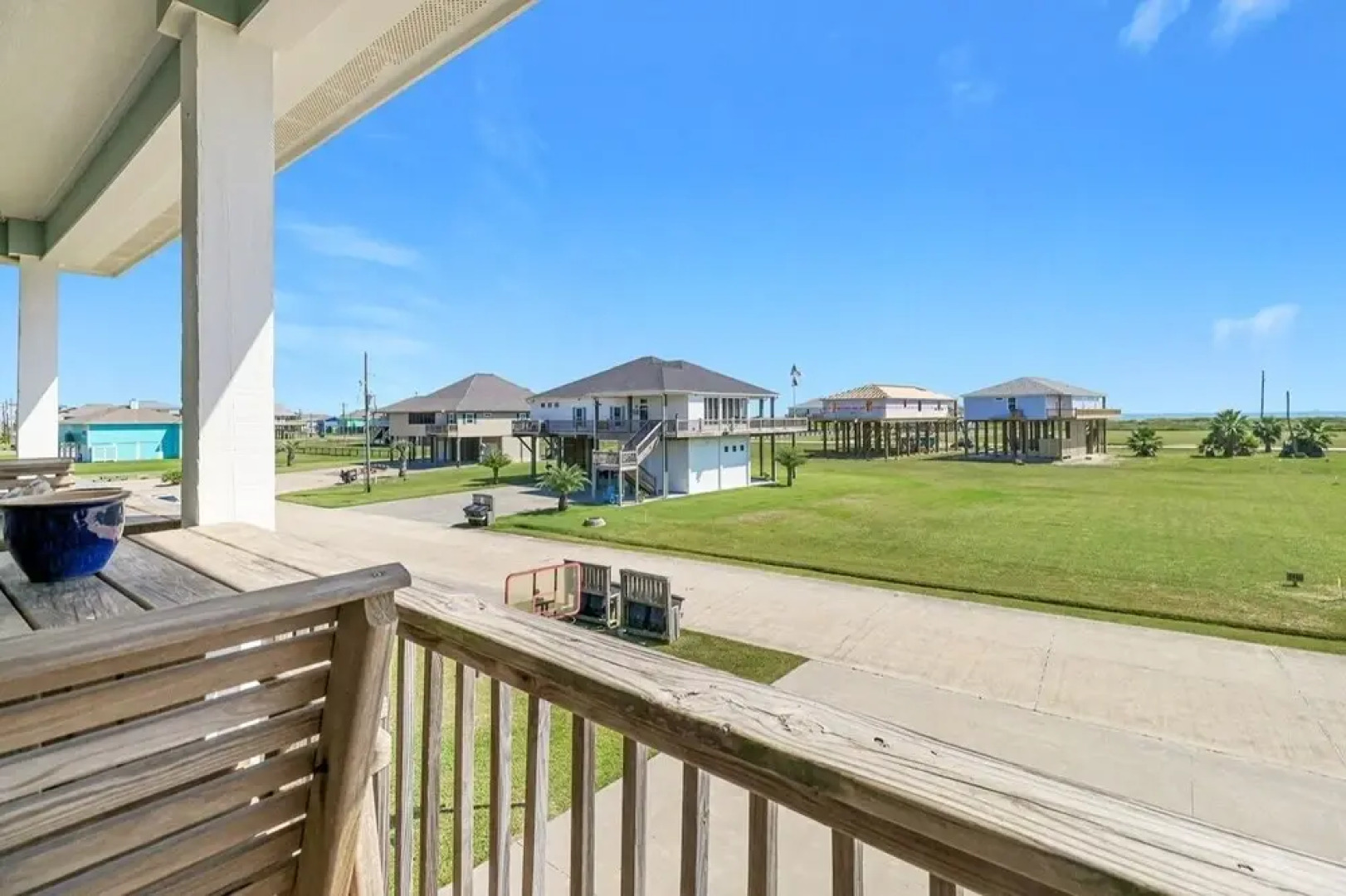 Chateau Mingo 3 Bedroom Home by RedAwning