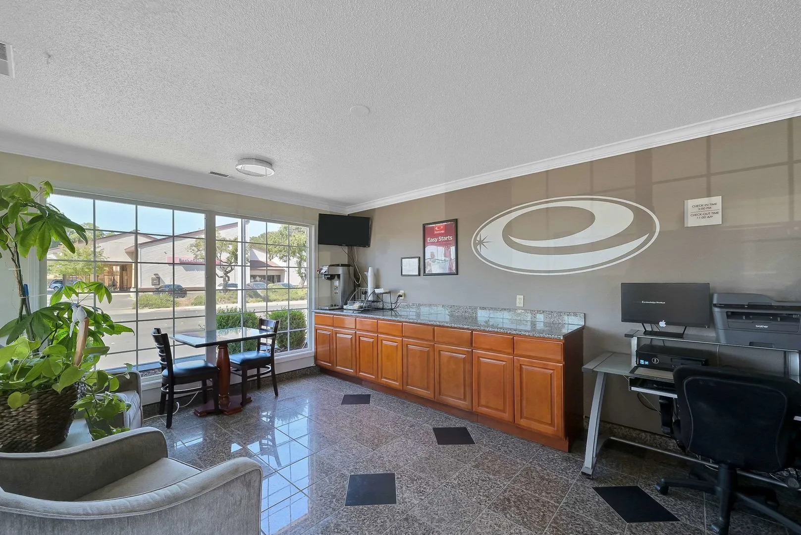 Econo Lodge Woodland near I-5